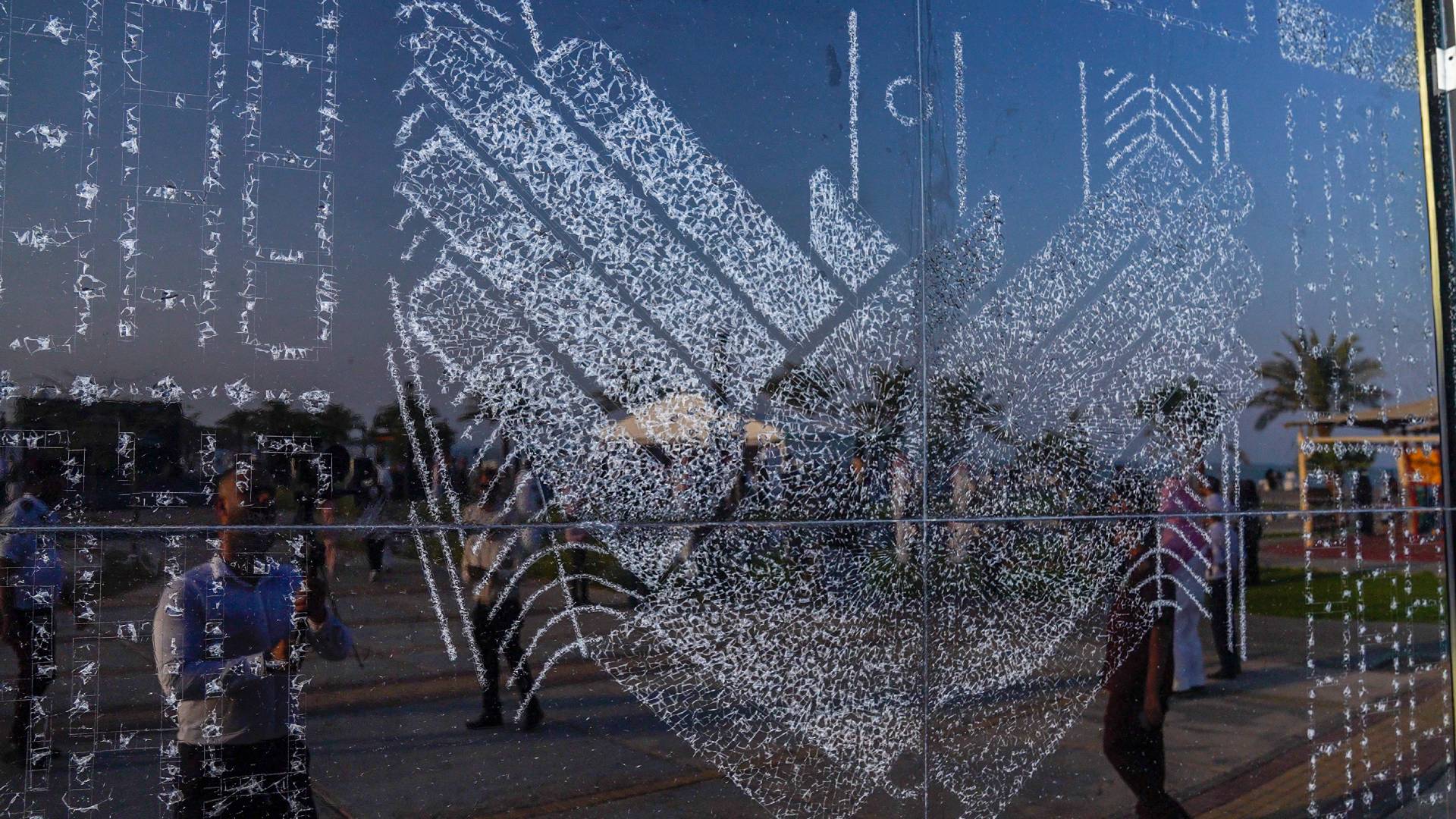 Shattered glass artwork sponsored by Comfort
