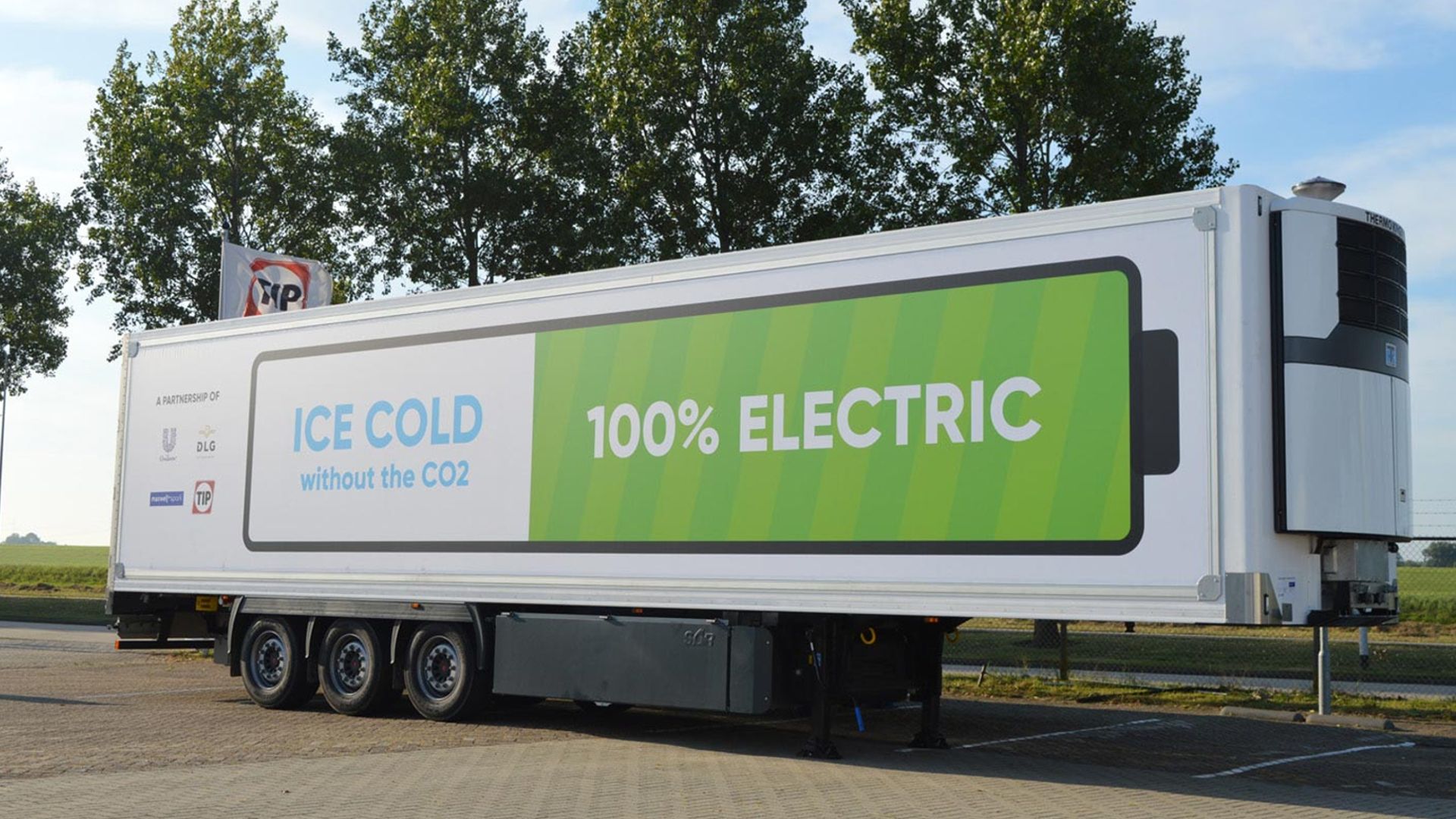 Truck trailer with battery-powered refrigeration.