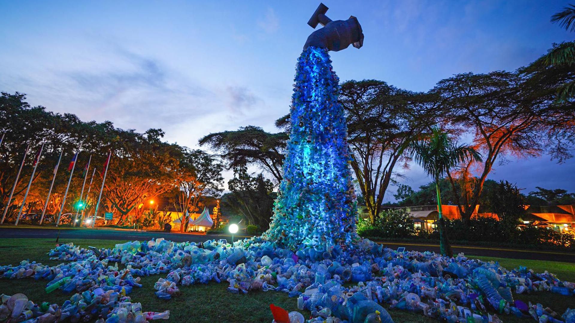 30-foot sculpture ‘Turn off the plastic tap’ by Canadian artist Benjamin von Wong, made with plastic waste from Kibera slum. 