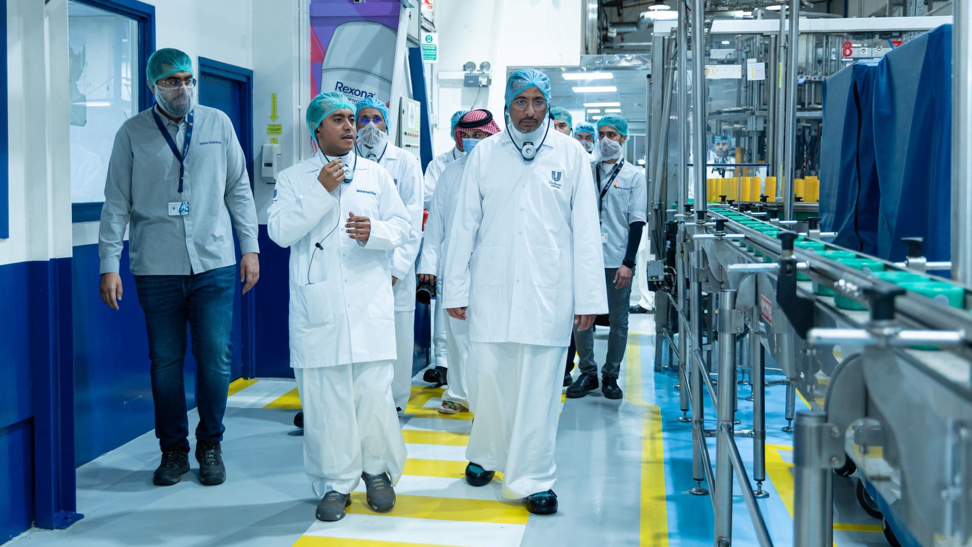 Minister visit to BUL factory in Jeddah.